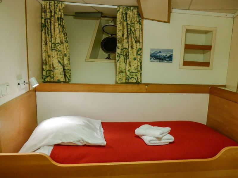Polaris One - Cabine standard lit simple
