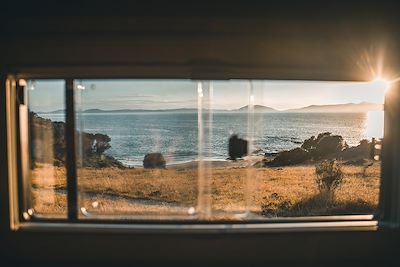 Vue sur la mer depuis le van - Australie