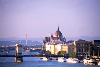 Pont Széchenyi Lanchid  - Budapest - Hongrie