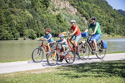 Vélo en famille le long du Danube - Autriche