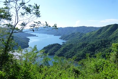 Lac Hanabanilla - Cuba