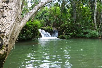 Cascade sur le sentier du Sitio del Infierno - Cuba