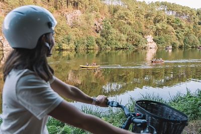 Canal de Nantes à Brest en famille à vélo - Bretagne - France
