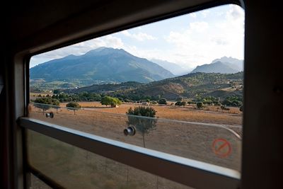 Le petit train de Corse U Trinighellu sur la ligne Bastia-Ajaccio - Haute-Corse - Corse - France