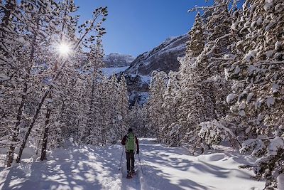 Randonnée en raquettes - Cirque de Gavarnie - Hautes Pyrénées - France
