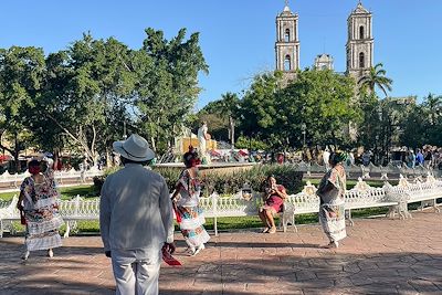 Danse traditionnelle - Valladolid - Yucatan - Mexique