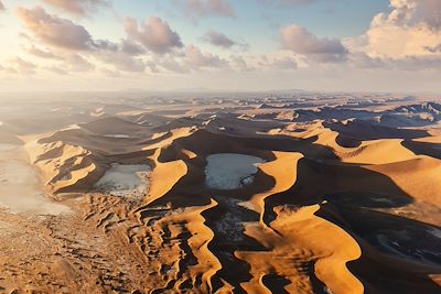 Des dunes du Namib au delta de l'Okavango