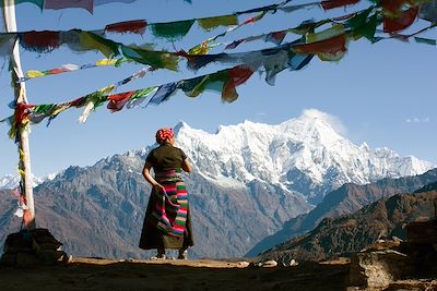 Nepalaise dans la vallée du Langtang - Népal