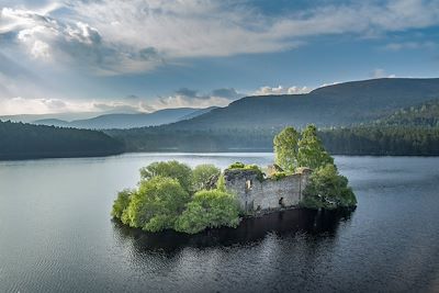 Château de Loch An Eilein - Parc national des Cairngorms - Ecosse -Royaume-Uni