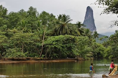 Pico Cão Grande - Sao Tomé