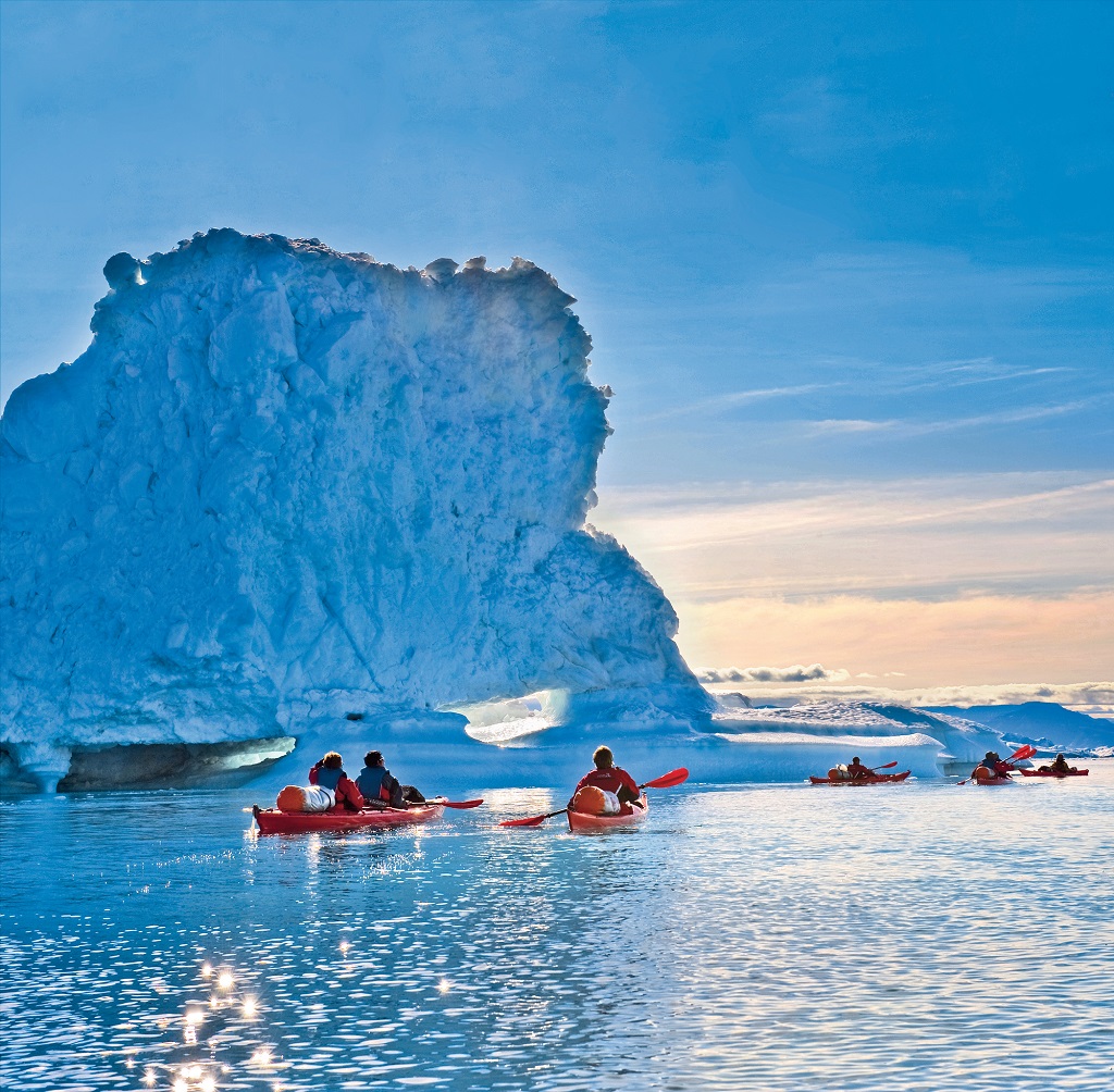 Expedition en kayak au milieu des icebergs, Groenland - ©Gerard Planchenault Expedition en kayak au milieu des icebergs, Groenland