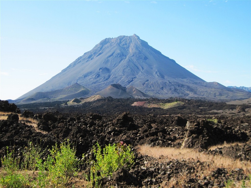 Le Pico do Fogo, sur l'île de Fogo - ©Joelle Pineau Le Pico do Fogo, sur l'île de Fogo - ©Joelle Pineau