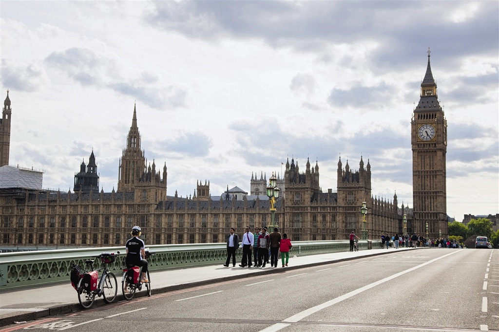 En arrivant vers Big Ben, à Londres - ©Valentin Chemineau En arrivant vers Big Ben, à Londres