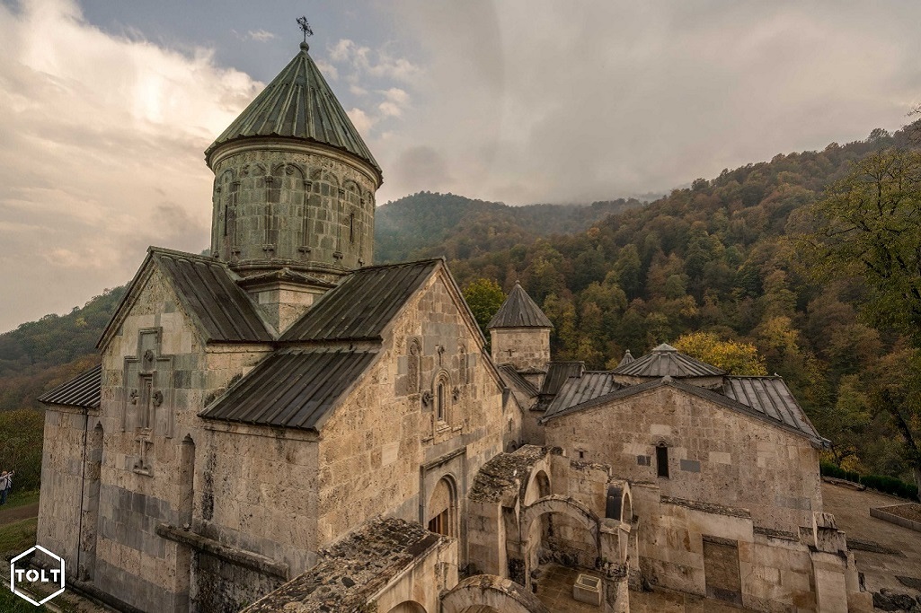 Le magnifique monastère de Haghartsine - ©Tolt around the world Le magnifique monastère de Haghartsine