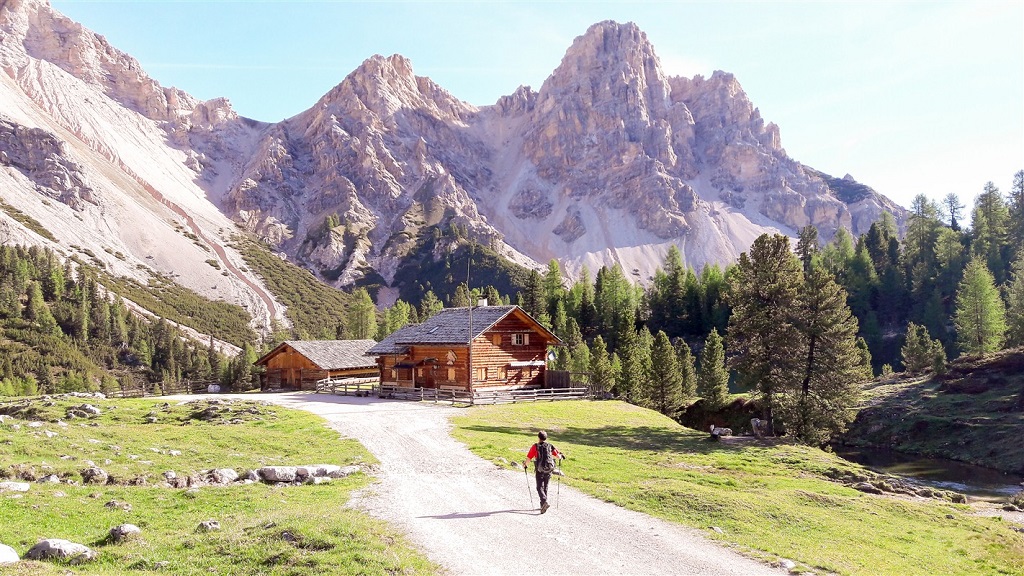 Randonnée dans les Dolomites - Italie - ©Bruno Poinson Randonnée dans les Dolomites - Italie
