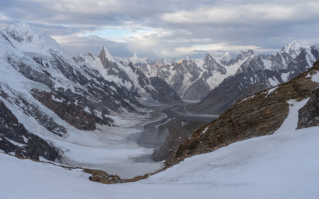 Col Gondogoro, Gilgit, Pakistan - &copy;Skazzjy / iStock 