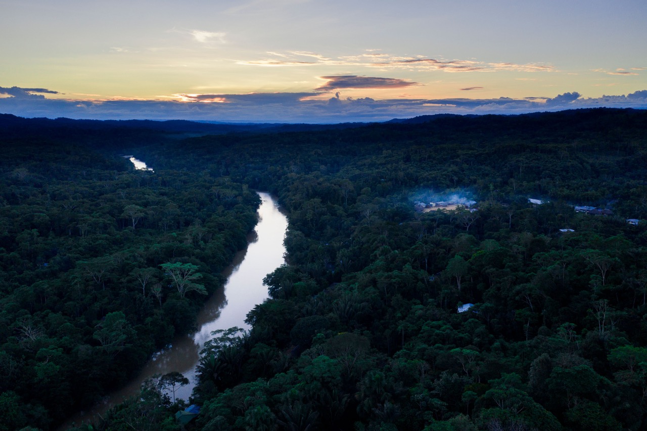 Vue a&eacute;rienne de la rivi&egrave;re Bobonaza - &copy;Misha Vallejo