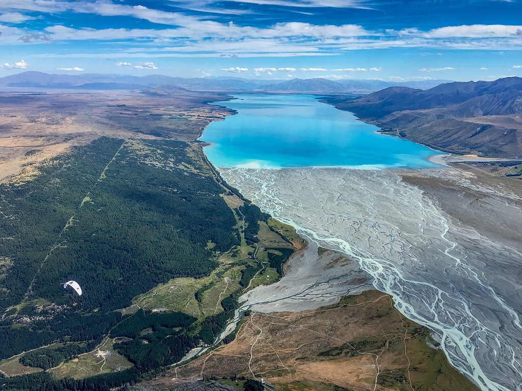 Lac Pukaki : les eaux turquoises du lac Pukaki sont considérées comme une merveille de la nature. - ©Antoine Girard Lac Pukaki : les eaux turquoises du lac Pukaki sont considérées comme une merveille de la nature.