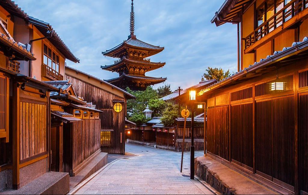 Japon : entre traditions vivantes et itinéraires sensibles