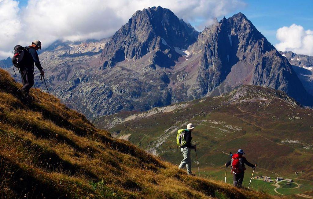 Tour du Mont-Blanc : trois façons de vivre le grand classique